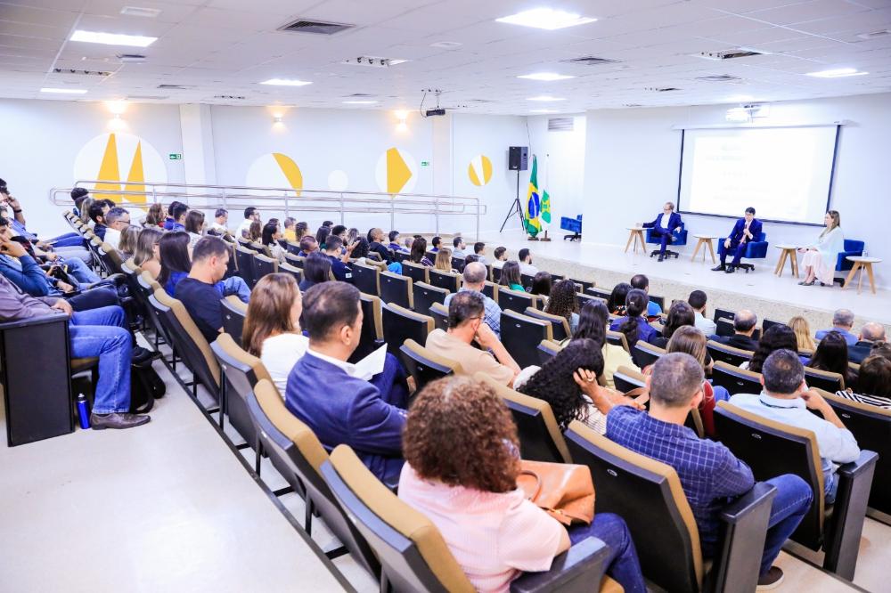 Capa da notícia: Reunião marca encerramento do SAG e início da elaboração dos Relatórios de Gestão 2025